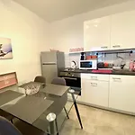 Do-ti Apartmanhaz *