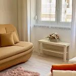 Apartament Do-ti Apartmanhaz *
