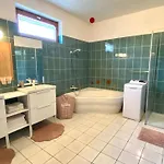 Do-ti Apartmanhaz * Balatonlelle