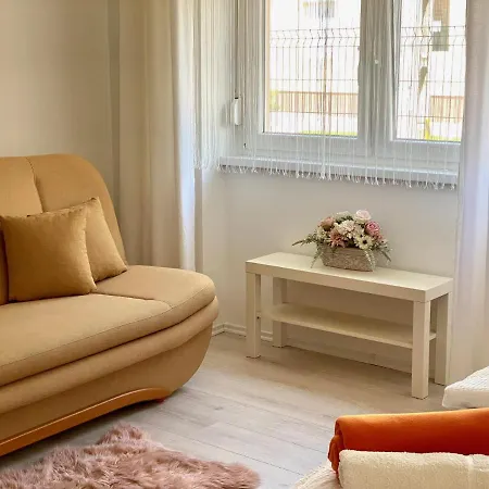 Lägenhet Do-ti Apartmanhaz *