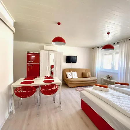 Do-ti Apartmanhaz Lejlighed Balatonlelle
