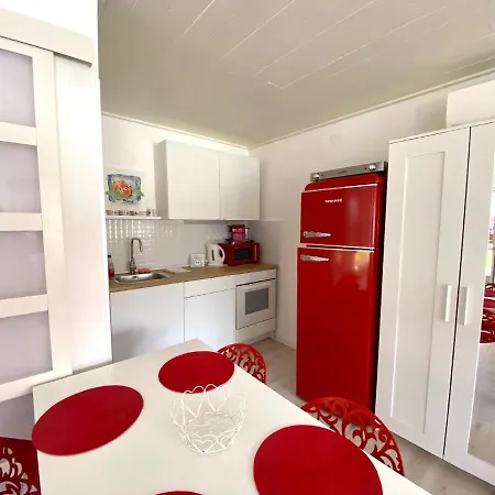 Do-ti Apartmanhaz Lägenhet *