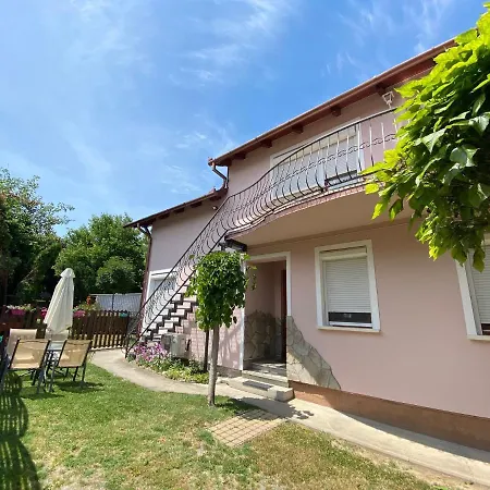 Do-ti Apartmanhaz Apartment *