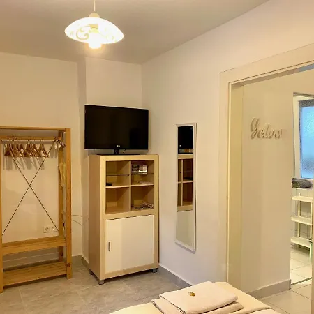 Do-ti Apartmanhaz * Balatonlelle