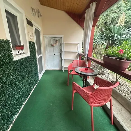 Do-ti Apartmanhaz *