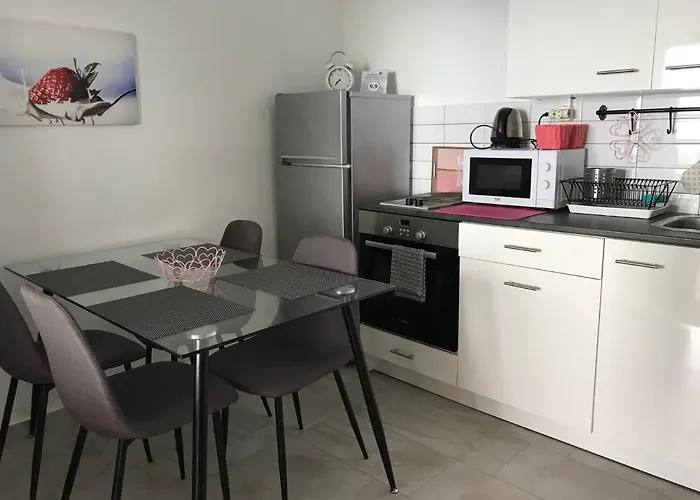 Do-ti Apartmanhaz דירה